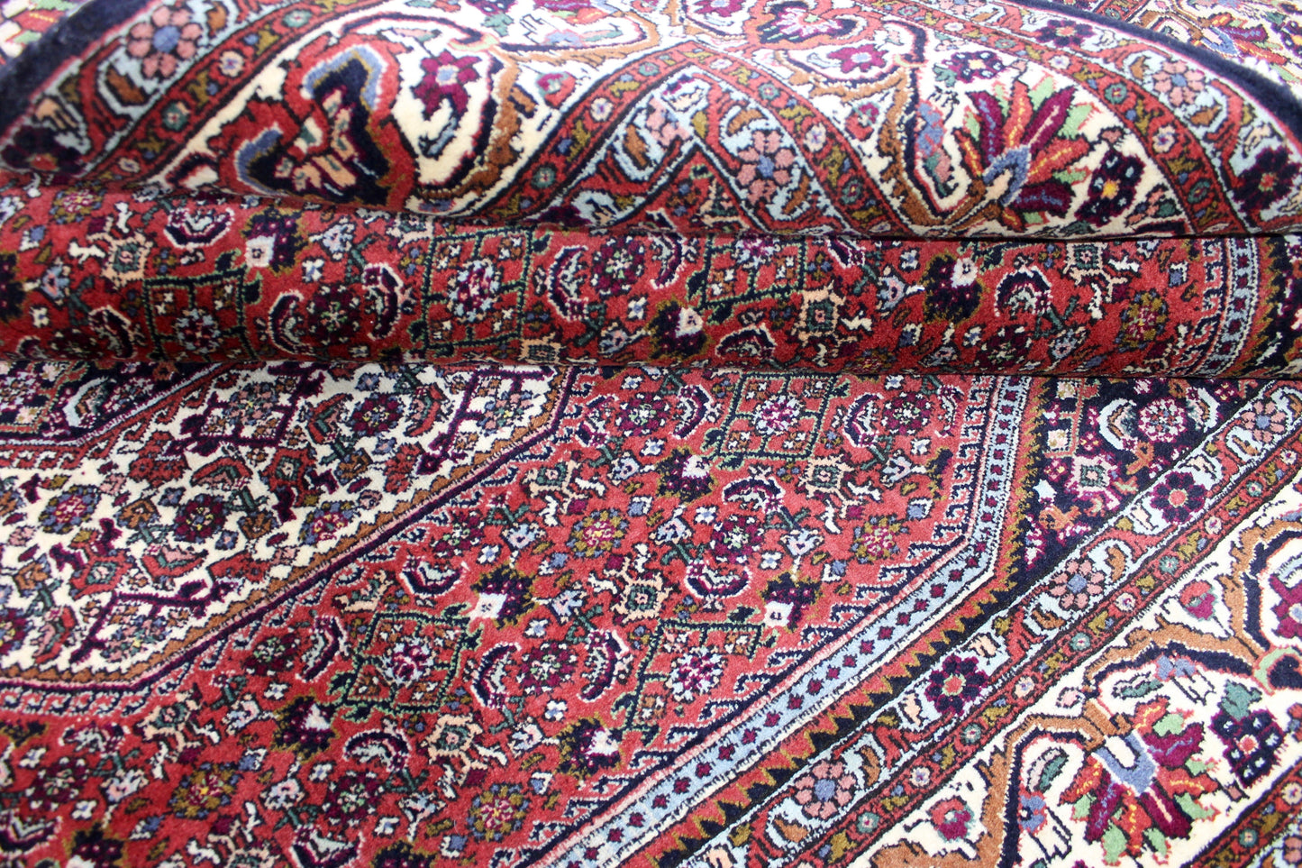 Bidjar Tekab