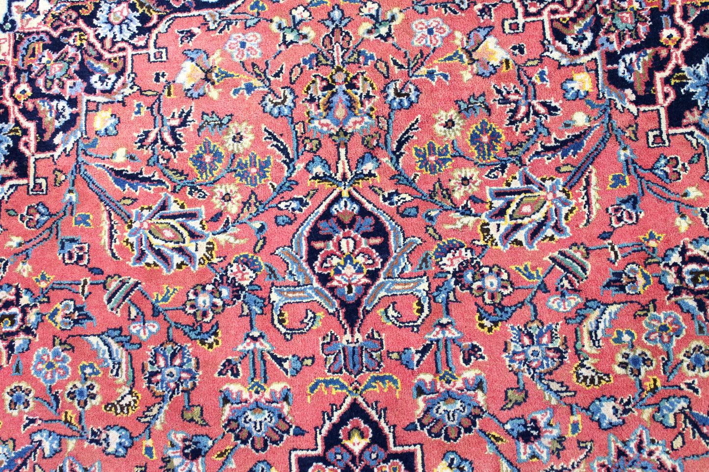 Kashan Antik