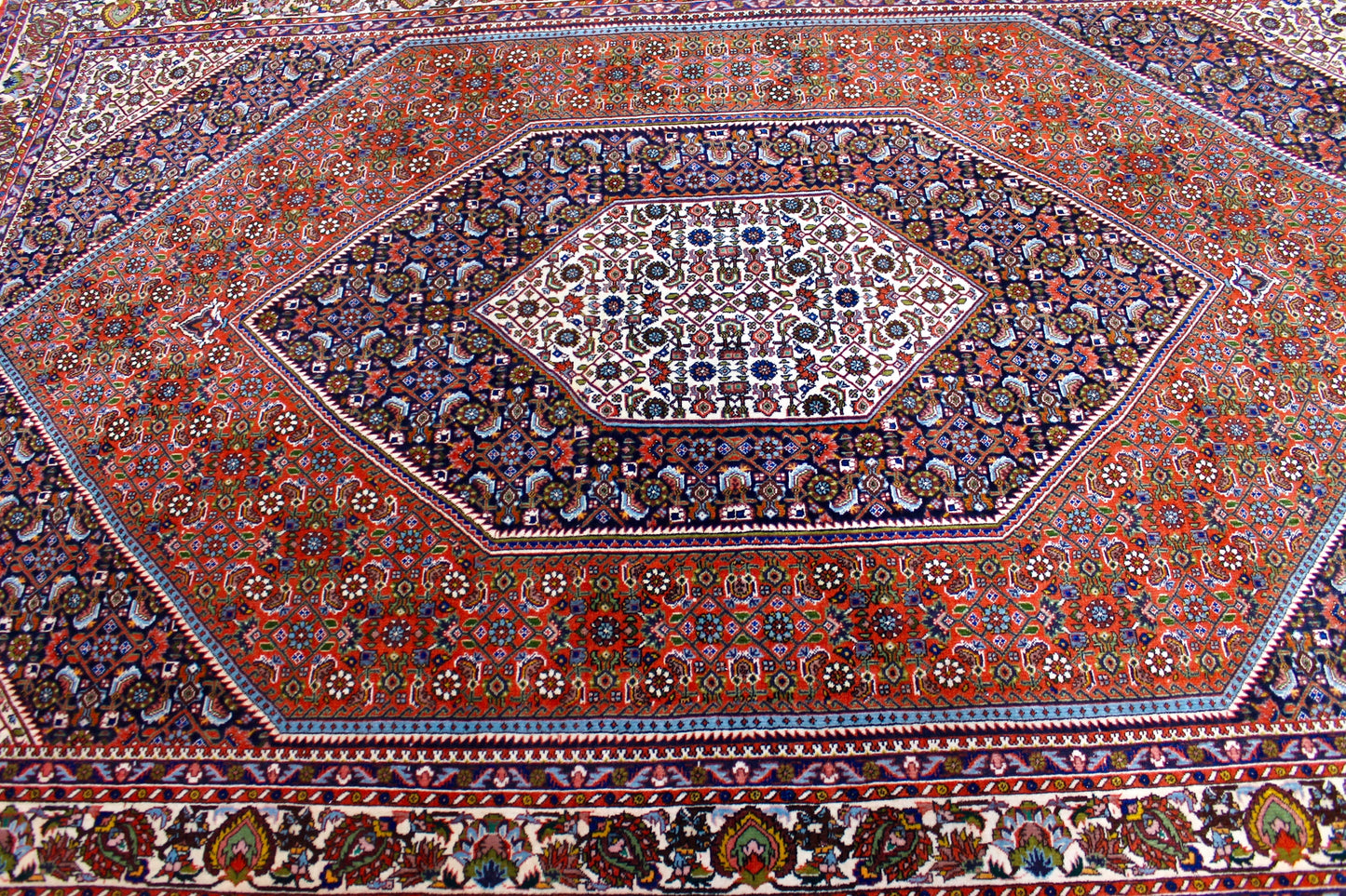 Bidjar Tekab