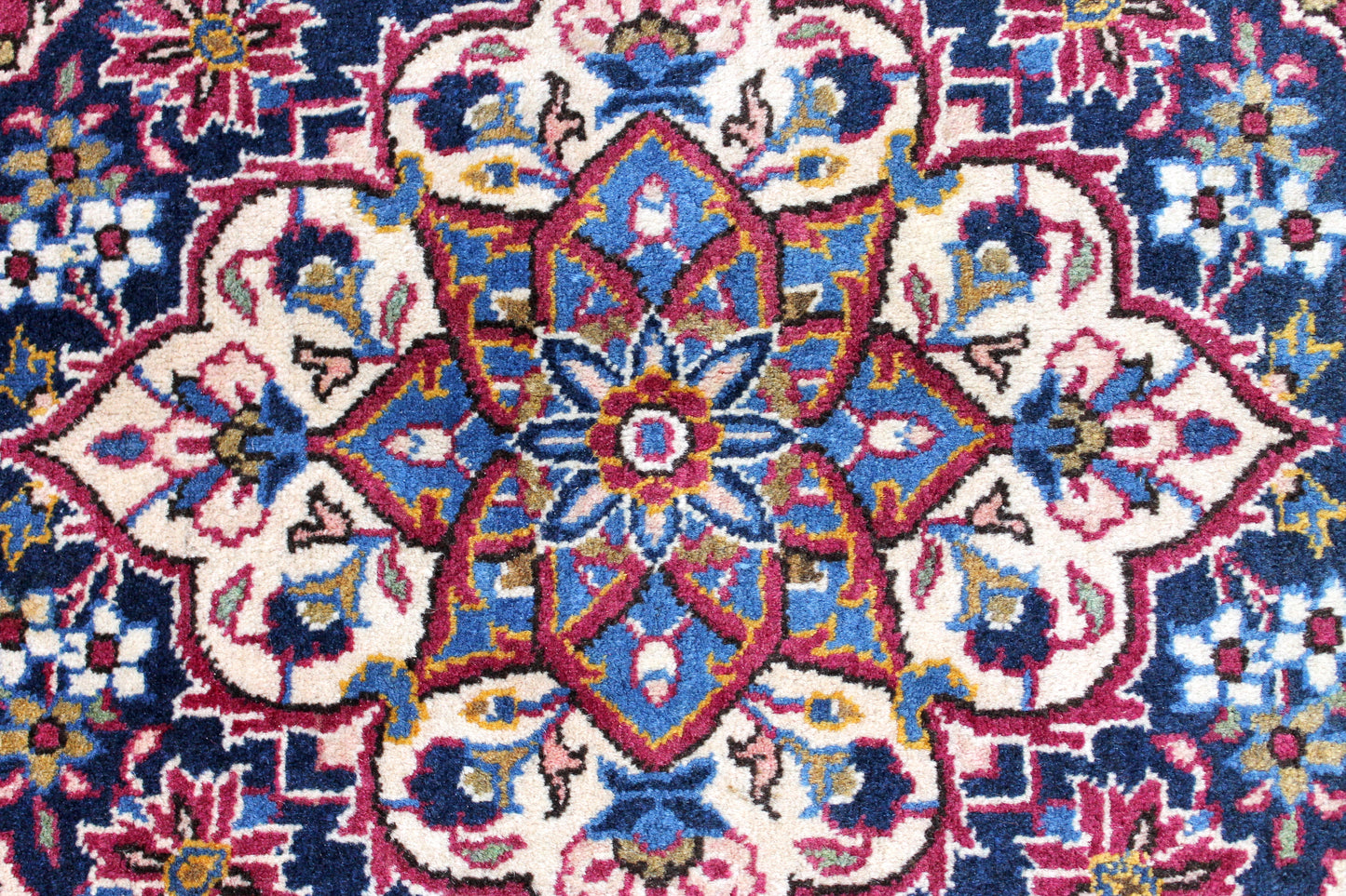 Kashan Antik