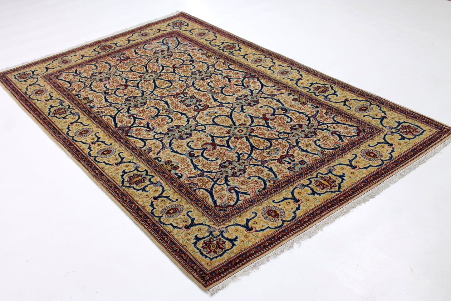 Weisser Kashan Antik
