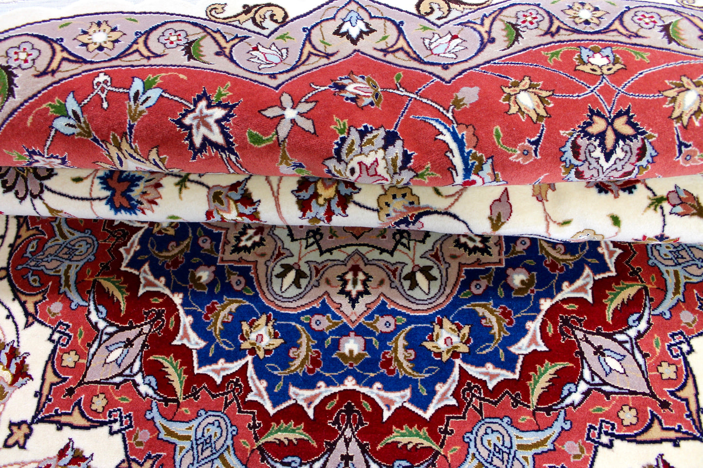 Täbriz 50 Raj rund mit Seide