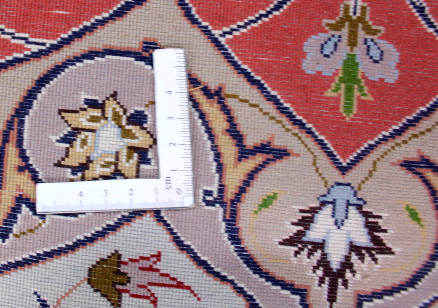 Täbriz 50 Raj rund mit Seide