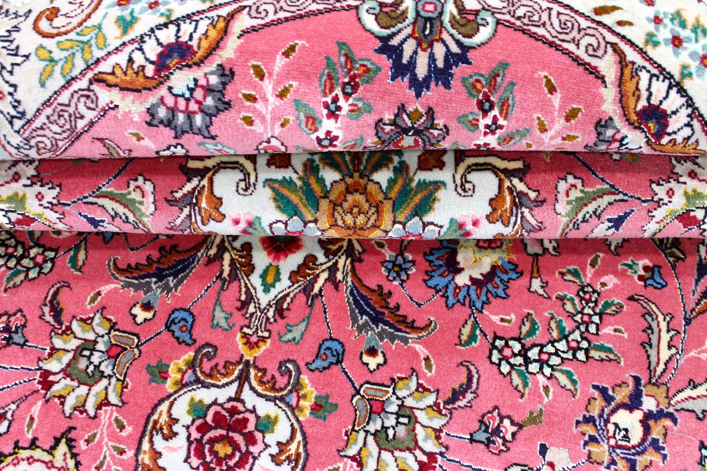 Täbriz 50 Raj oval mit Seide